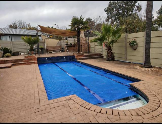 4 BEDROOM HOUSE FOR SALE IN RUSTIVIA